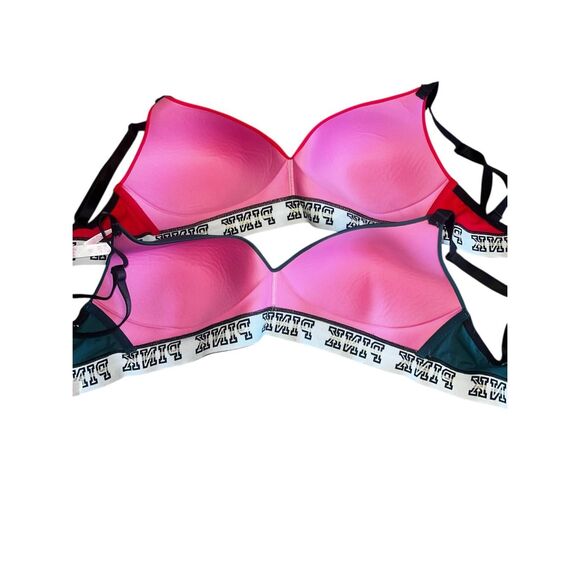 2 Victoria Secrets Pink 34DD where everywhere wireless lightly lined bras - Picture 6 of 6